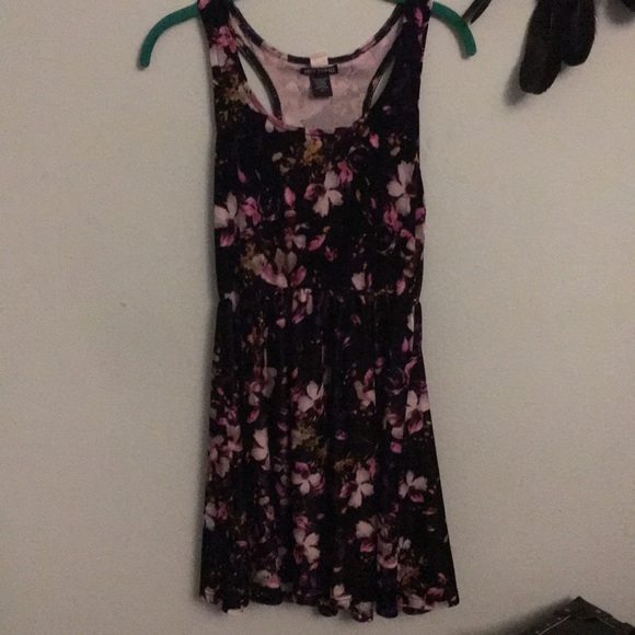 Hot Topic Dresses & Skirts - Black Floral Dress